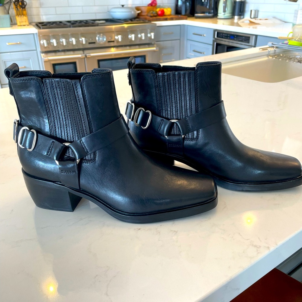 Sam Edelman Bellamie Bootie